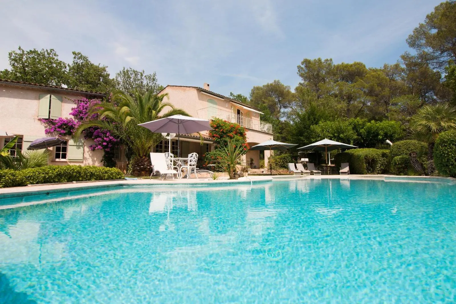 Holiday home Le Bois Des Combes Cottage Lorgues